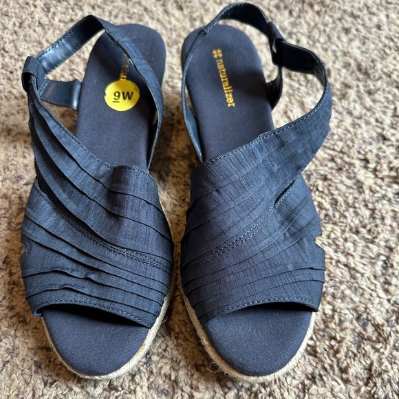 Naturalizer navy blue wedge sandal - Picture 2 of 4